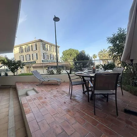 T2 Avec Terrasse, Climatise, Centre-ville Antibes, Proche Et Commerces - Fr-1-252-177 Lägenhet *